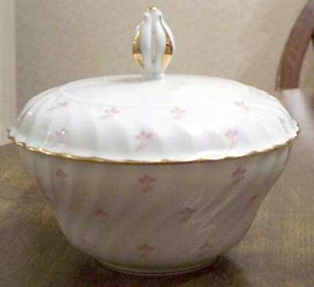 ROB104 Sugar Bowl & Lid
