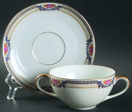 ROB14 Flat Bouillon Cup & Saucer