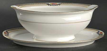 ROB14 Gravy Boat with Attached Underplate