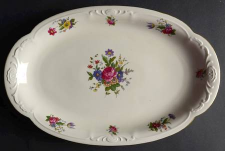 ROB28 16" Oval Serving Platter