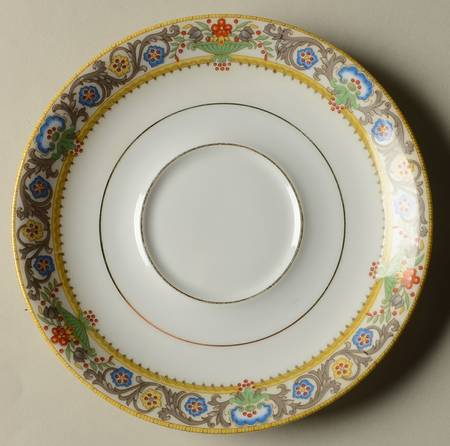 ROB32 Saucer