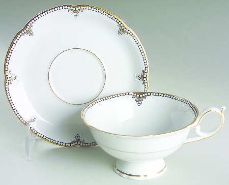 ROB34 Footed Cup & Saucer Set