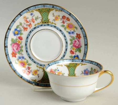 Mentone Flat Cup & Saucer Set