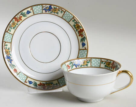ROB45 Footed Cup & Saucer Set