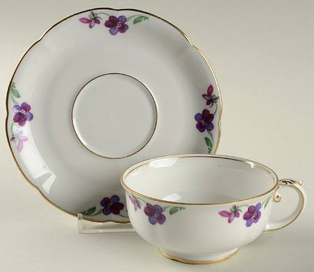 ROB6 Footed Cup & Saucer Set