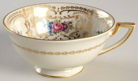 ROB96 Footed Cup