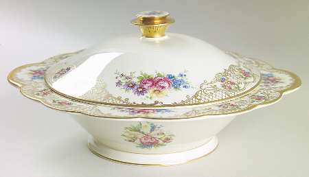 The Rosalie Round Covered Vegetable