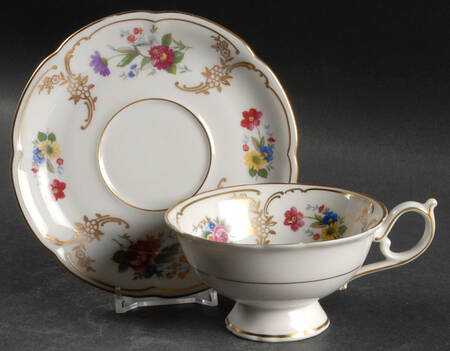 Savannah Footed Cup & Saucer Set