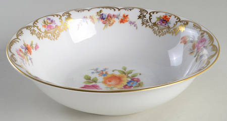 Vienne (White, Smooth) 9" Round Vegetable Bowl