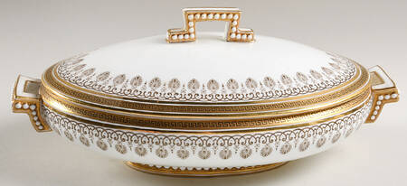 H1640 Oval Covered Vegetable