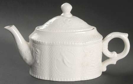 Aviary Teapot & Lid