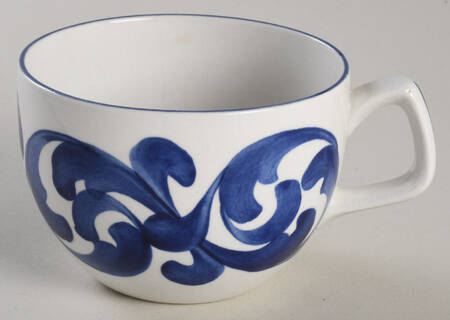 Blue Scroll Flat Cup