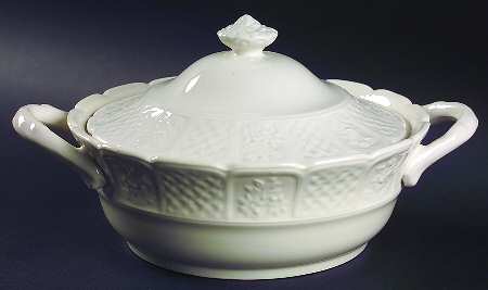 Bristol Garden Round Covered Vegetable