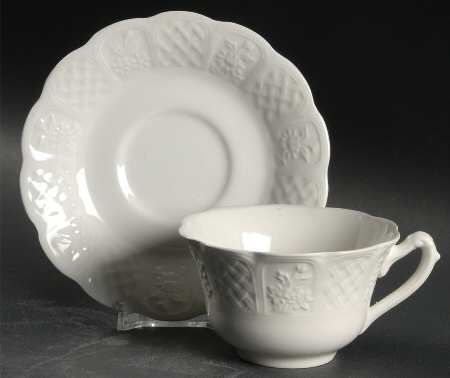 Bristol Garden Flat Cup & Saucer Set