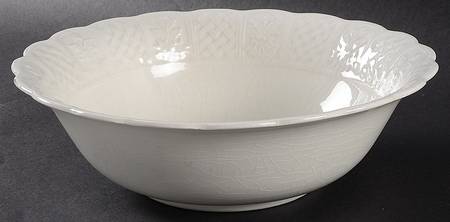 Bristol Garden 9" Round Vegetable Bowl