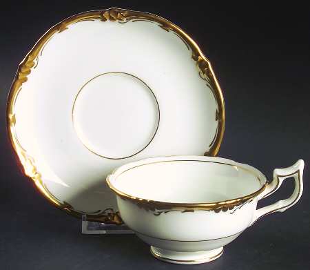 Eden Footed Cup & Saucer Set