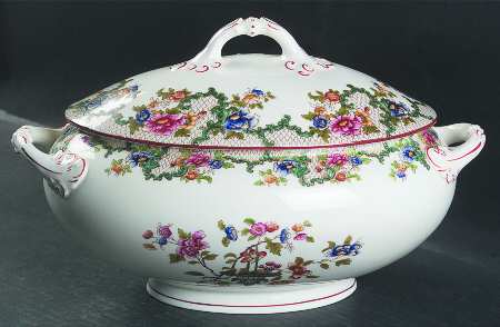 Floradora (Red Trim, Smooth) Oval Tureen & Lid