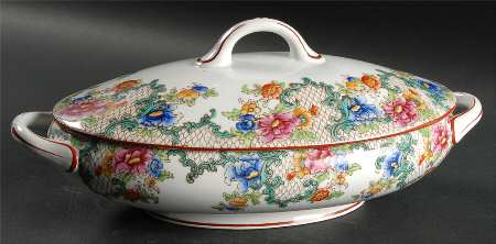 Floradora (Red Trim, Smooth) Oval Covered Vegetable