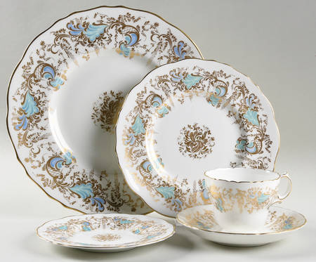 Gainsborough (White with Blue & Gold) 5 Piece Place Setting