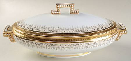 H8713 Oval Covered Vegetable