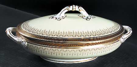 H8713 Oval Covered Vegetable