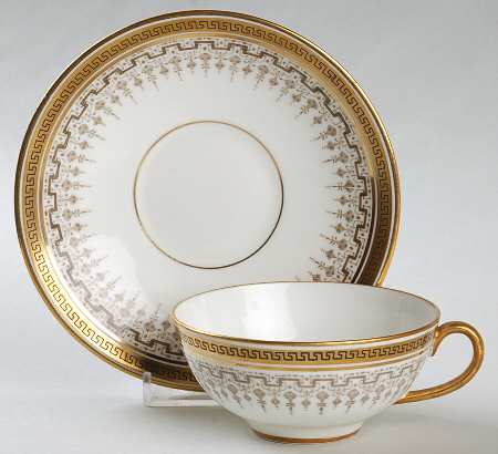 H8713 Footed Cup & Saucer Set