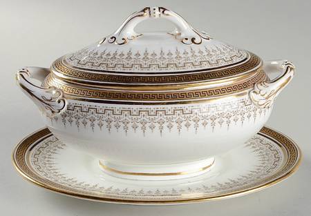 H8713 Gravy Boat & Lid w/Underplate
