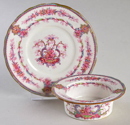 H9120 Aqua (Scalloped, White Background) Ramekin & Saucer Set