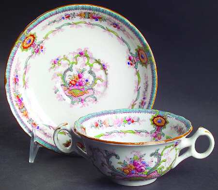 H9120 Aqua (Scalloped, White Background) Flat Bouillon Cup & Saucer