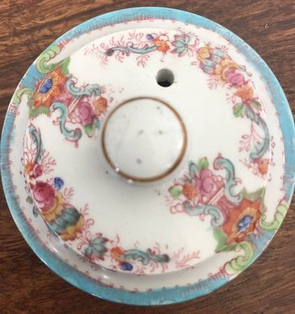 H9120 Aqua (Scalloped, White Background) Lid for Individual Coffee Pot