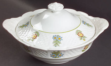 June Garden Round Covered Vegetable