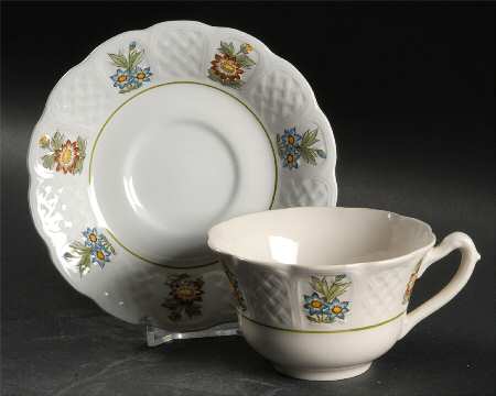 June Garden Flat Cup & Saucer Set