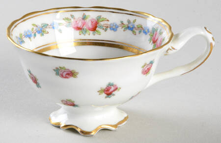 K3616 Footed Cup
