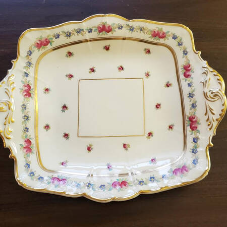 K3616 Square Handled Cake Plate