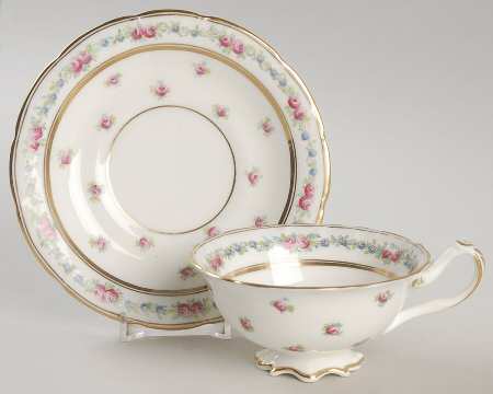 K3616 Footed Cup & Saucer Set