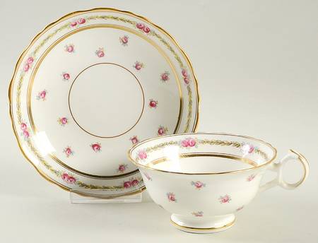 K8627 Footed Cup & Saucer Set