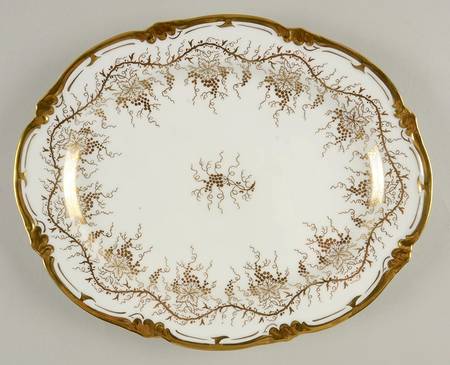 King's Plate White 11" Oval Serving Platter