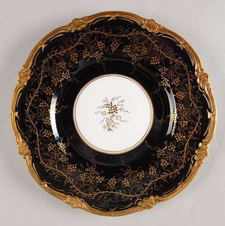 King's Plate Black Salad Plate