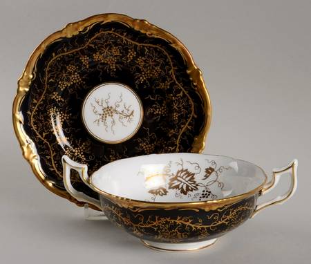 King's Plate Black Footed Cream Soup Bowl & Saucer Set