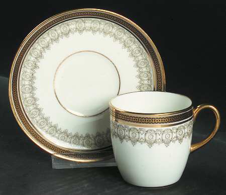 L4000 Flat Demitasse Cup & Saucer Set