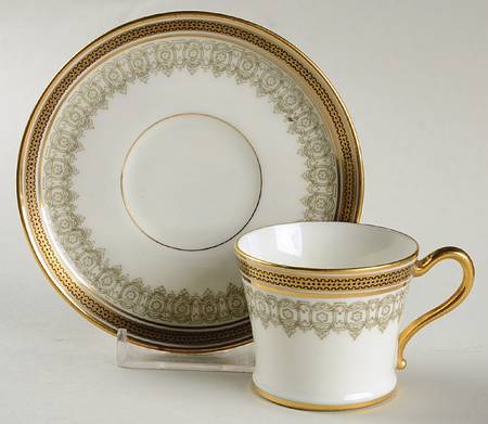 L4000 Flat Demitasse Cup & Saucer Set