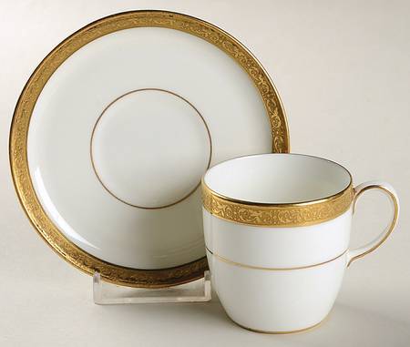 L4142 Flat Demitasse Cup & Saucer Set