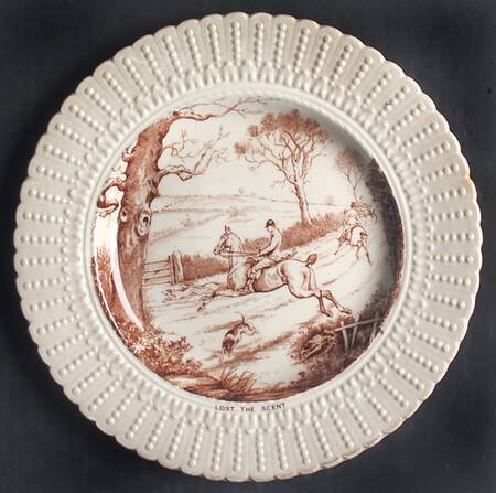 Hunt Brown (Scalloped) Luncheon Plate