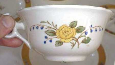 ROC4 Footed Cup