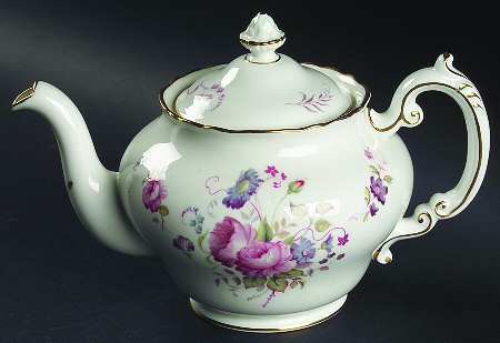 Shrewsbury (Gold Trim) Teapot & Lid