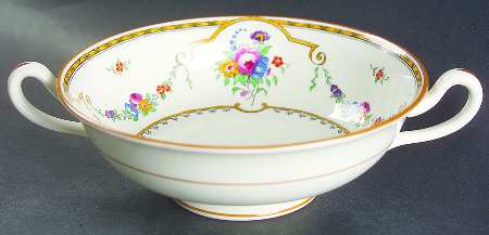 Sledmere (White Background) Footed Cream Soup Bowl