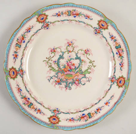 Souvenir Aqua (Scalloped, Cream) Luncheon Plate