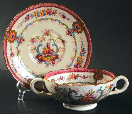Souvenir Pink Footed Cream Soup Bowl & Saucer Set