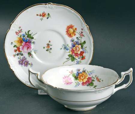 Marita Footed Cream Soup Bowl & Saucer Set