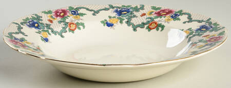 Victoria (Scalloped, Gold Trim) Large Rim Soup Bowl
